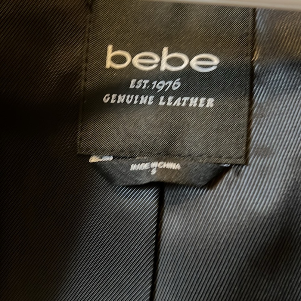 Bebe leather vest neutral colors - Picture 2 of 4